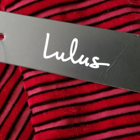 Lulu's Velvet Burgundy Red Dress With Balloon Sleeves NWT Small - Picture 6 of 10